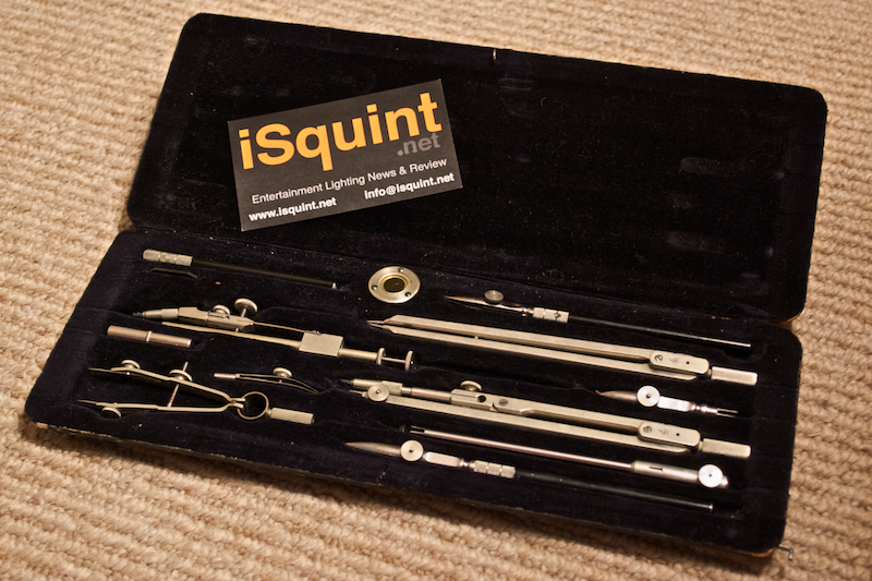 iSquint Vintage Compass Set